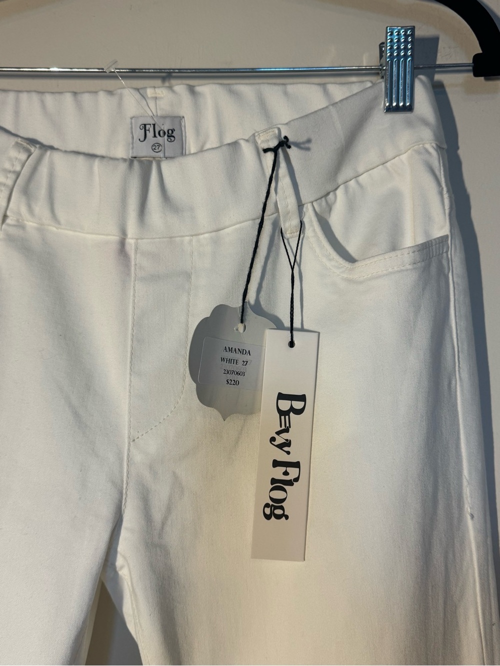 NEW BevvFlog “Amanda” White Wide Leg Jeans NWT Size 27 🤍 - Picture 2 of 10